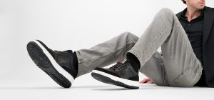 Men-wearing-MADDOX-urban-black-patina-leather-sneakers-243948.jpg