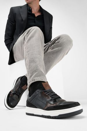 Men-wearing-MADDOX-urban-black-patina-leather-sneakers-243967.jpg
