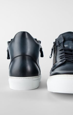 SOHO_men_HT_Sneakers_Meteorite_Blue_03_29b658f4-f16e-4557-81c6-3dea6e218f48.jpg