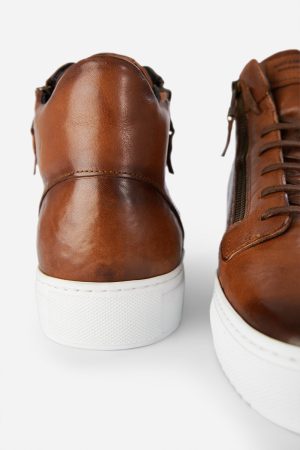 SOHO_men_sneakers-trainers-high_cognac-brown_luxury_calf-leather_distressed_made-in-italy7478.jpg