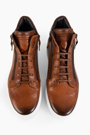 SOHO_men_sneakers-trainers-high_cognac-brown_luxury_calf-leather_distressed_made-in-italy8214.jpg