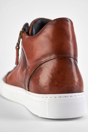 SOHO_men_sneakers-trainers-high_cognac-brown_luxury_calf-leather_distressed_made-in-italy9286.jpg