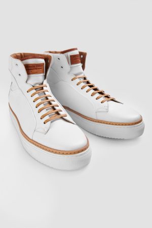 SOHO_men_sneakers-trainers-high_white-cognac-brown_luxury_calf-leather_patina-minimalist_made-in-italy7648.jpg