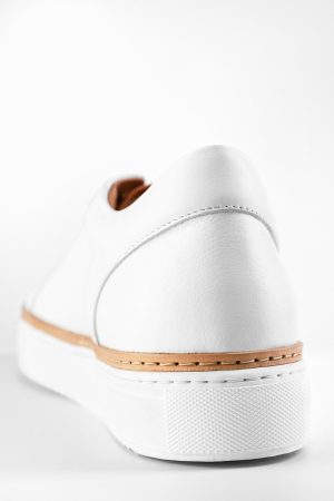 SOHO_men_sneakers-trainers-low-welted_white_luxury_calf-leather_minimalist_made-in-italy9180.jpg