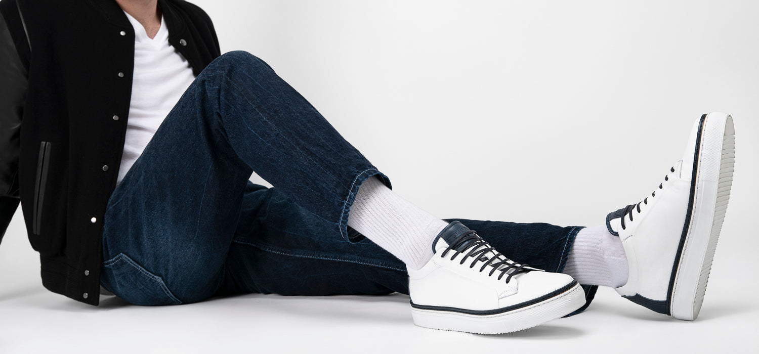 SOHO_men_sneakers-trainers-low_white-blue_luxury_calf-leather_patina-minimalist_made-in-italy10063_15x7_b5fa79d0-2952-4060-aa1b-c980c0205da5.jpg