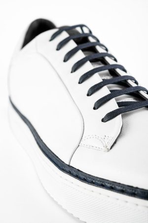 SOHO_men_sneakers-trainers-low_white-blue_luxury_calf-leather_patina-minimalist_made-in-italy9159.jpg