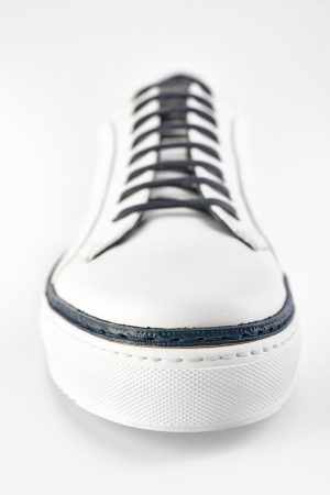 SOHO_men_sneakers-trainers-low_white-blue_luxury_calf-leather_patina-minimalist_made-in-italy9160.jpg