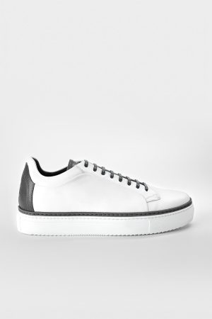 SOHO_men_sneakers-trainers-low_white-grey_luxury_calf-leather_patina-minimalist_made-in-italy6781.jpg