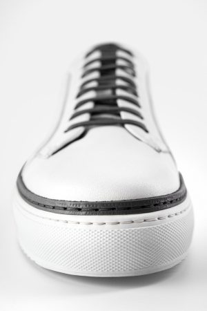 SOHO_men_sneakers-trainers-low_white-grey_luxury_calf-leather_patina-minimalist_made-in-italy9174.jpg