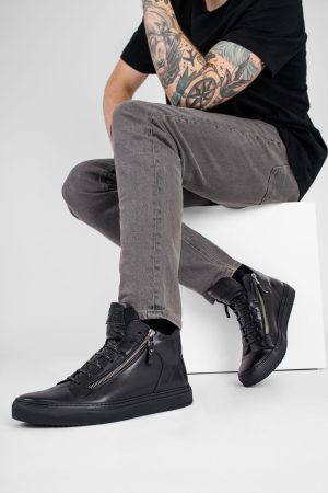 UntamedStreetModelDay104174.jpg